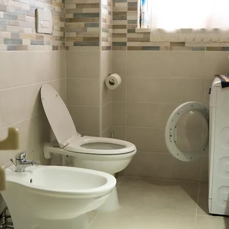 Centro A 550 Metri Dal Mare, Con Posto Auto Appartement *